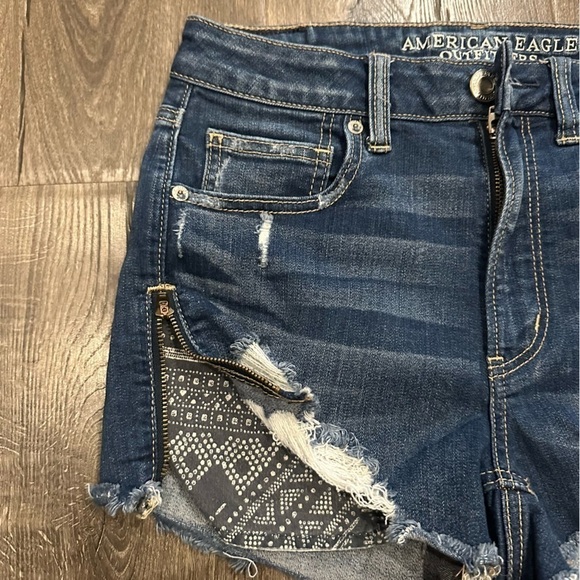 American Eagle Jeans Super Hi-Rise Shortie Womens Denim Raw Hem Zippers Shorts 6 - Picture 2 of 13